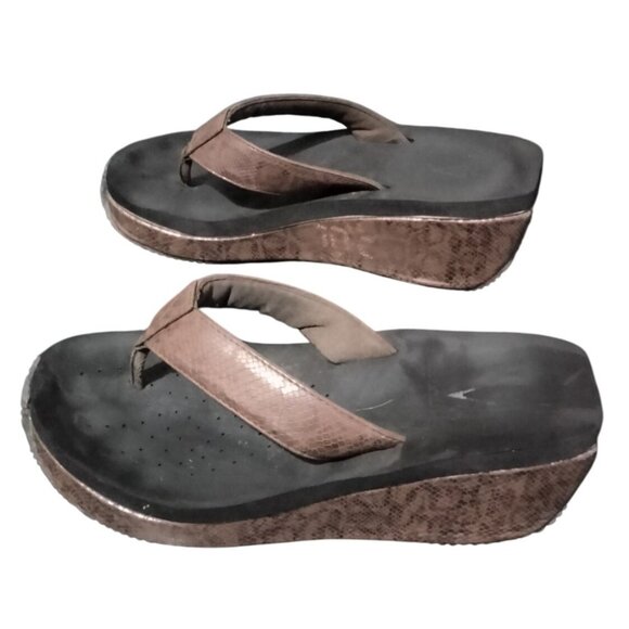 Volatile Womens Slip-On Wedge Thong Sandals Size 7 Brown Leather EVA Insole Comf - Picture 5 of 9